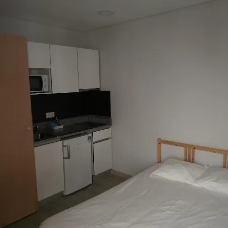 ゲストハウス Dos Avos フィゲイラ・ダ・フォズ